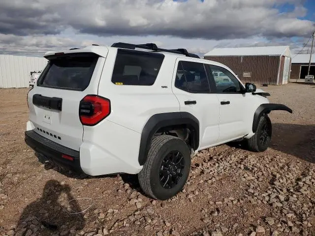 2025 TOYOTA 4RUNNER SR5  