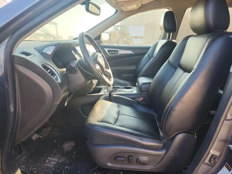 2019 NISSAN PATHFINDER SL  