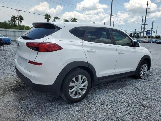 2021 HYUNDAI TUCSON SE  