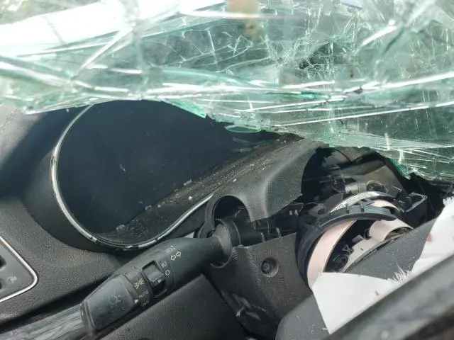 2015 KIA CADENZA PREMIUM  