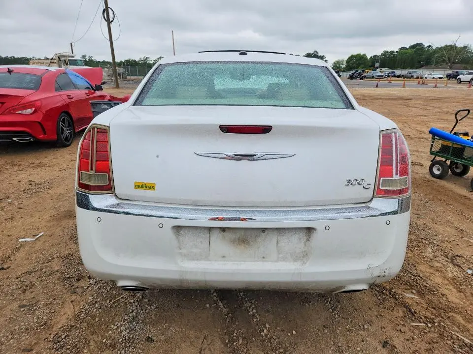 2011 CHRYSLER 300C   