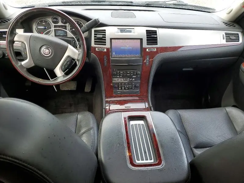 2014 CADILLAC ESCALADE LUXURY  