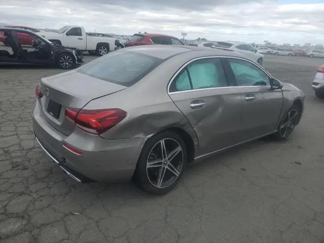 2019 MERCEDES-BENZ A 220  