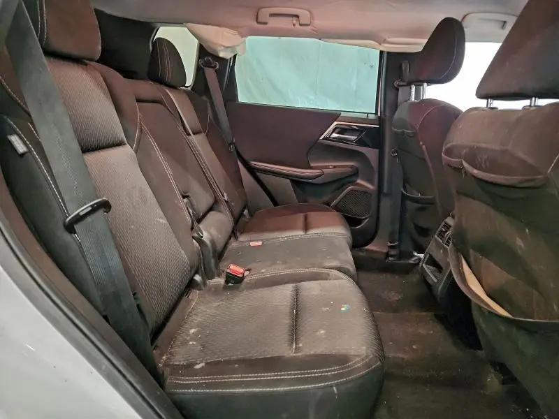 2022 MITSUBISHI OUTLANDER ES  