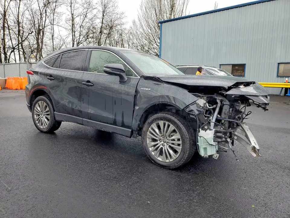 2021 TOYOTA VENZA LIMITED  