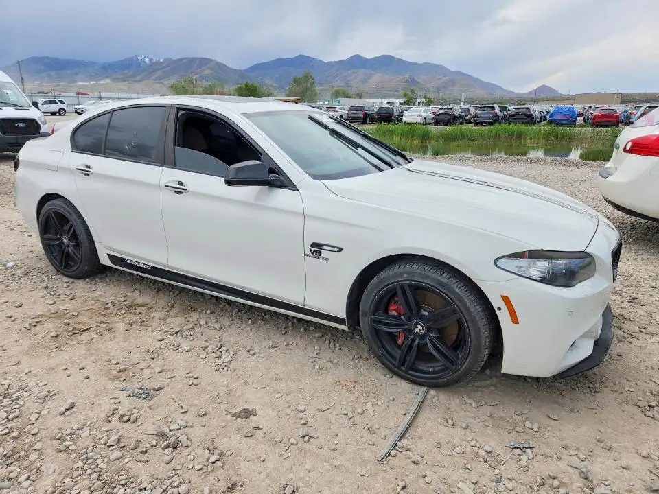 2013 BMW 550 XI  