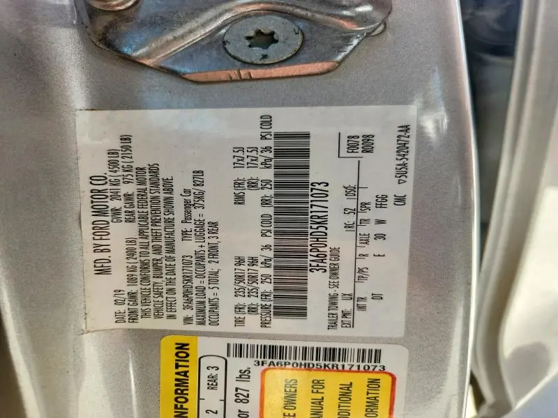 2019 FORD FUSION SE  