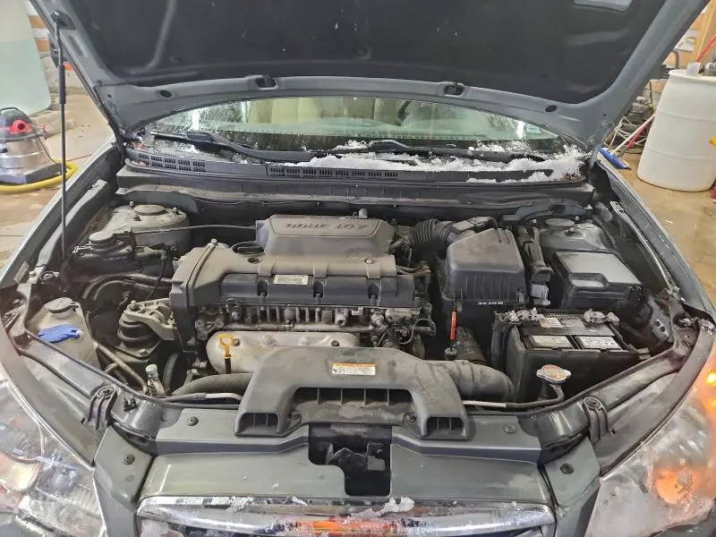 2010 HYUNDAI ELANTRA BLUE  