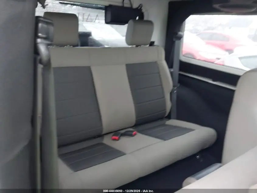 2010 JEEP WRANGLER SAHARA