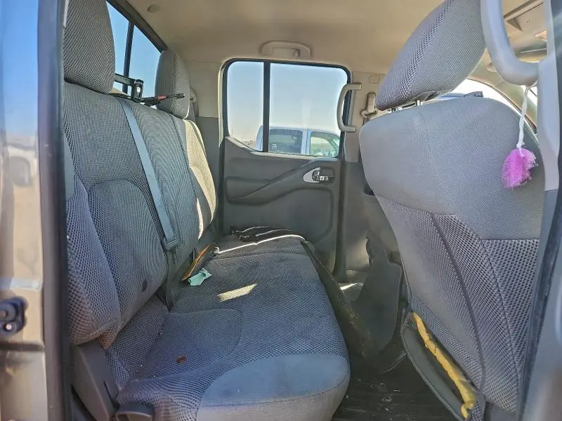 2017 NISSAN FRONTIER S  