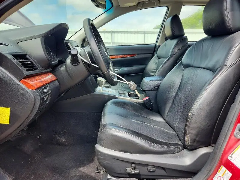 2010 SUBARU LEGACY 2.5I LIMITED  