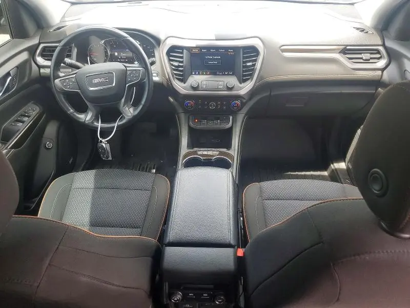 2022 GMC ACADIA AT4  