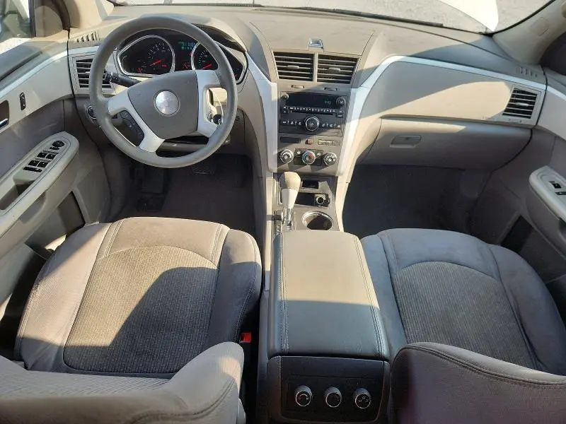 2011 CHEVROLET TRAVERSE LS  