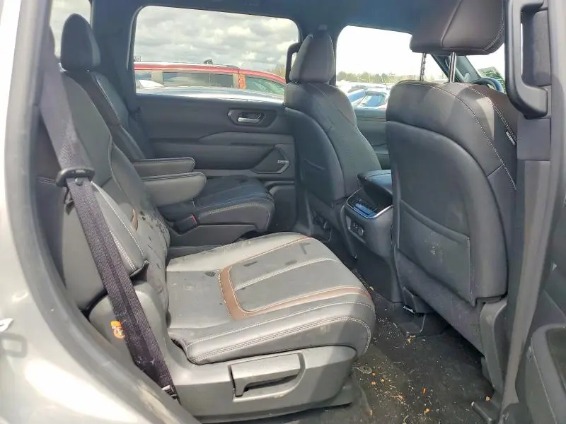 2025 NISSAN ARMADA SL  