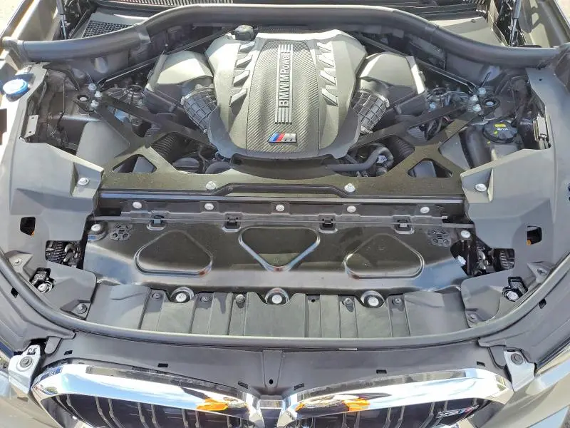 2022 BMW X5 M  