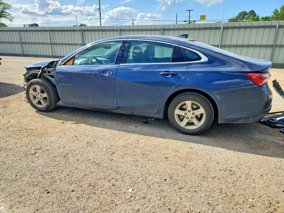 2022 CHEVROLET MALIBU LT  