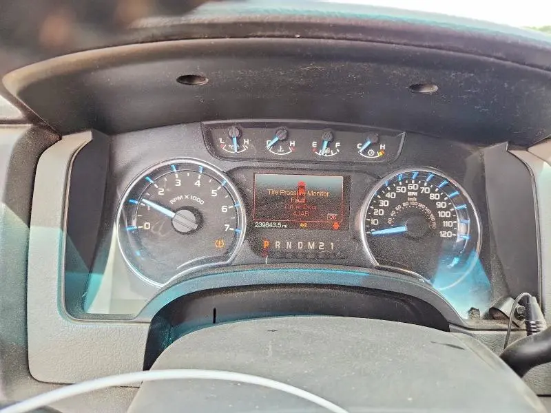 2011 FORD F150 SUPER CAB  