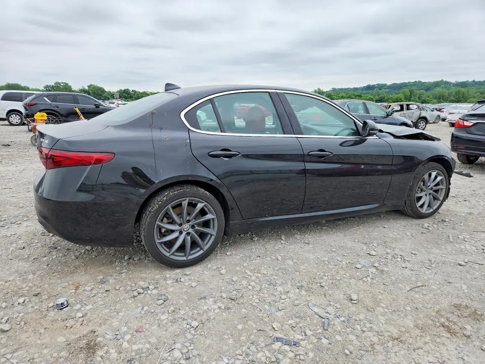 2021 ALFA ROMEO GIULIA SPORT  