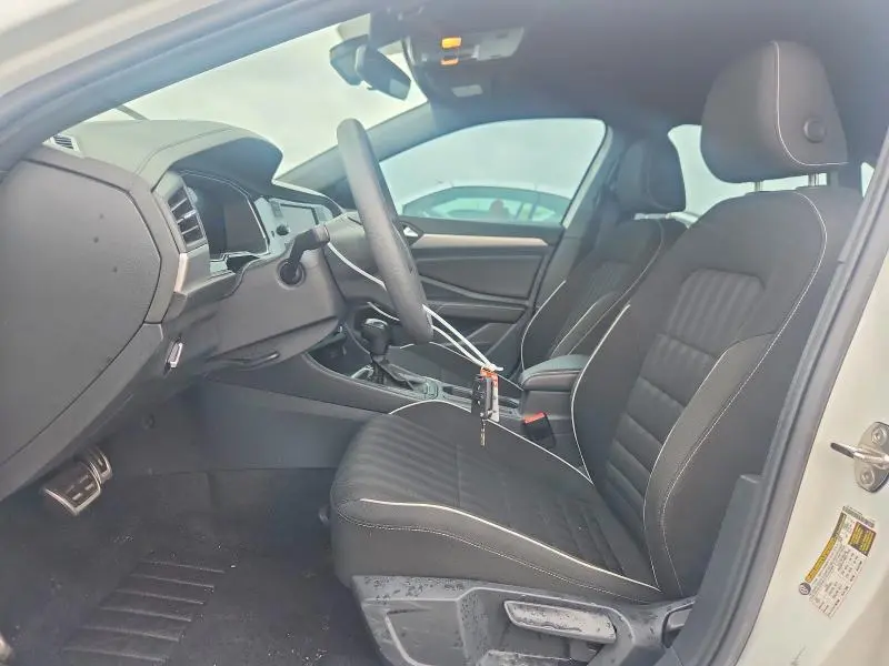 2023 VOLKSWAGEN JETTA SPORT  
