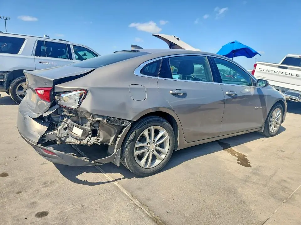 2017 CHEVROLET MALIBU LT  