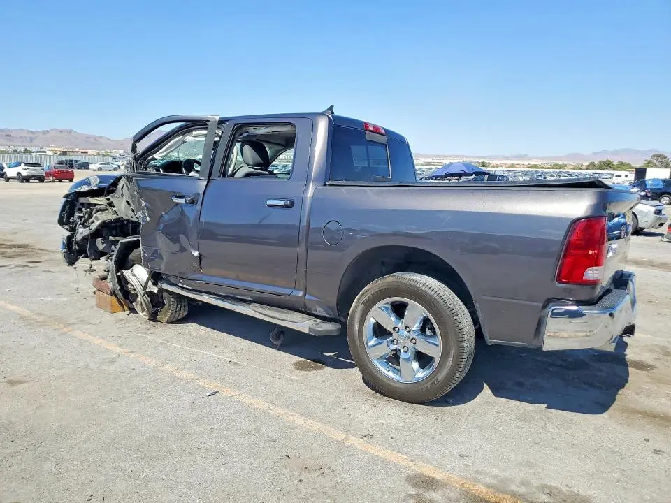 2014 RAM 1500 SLT  