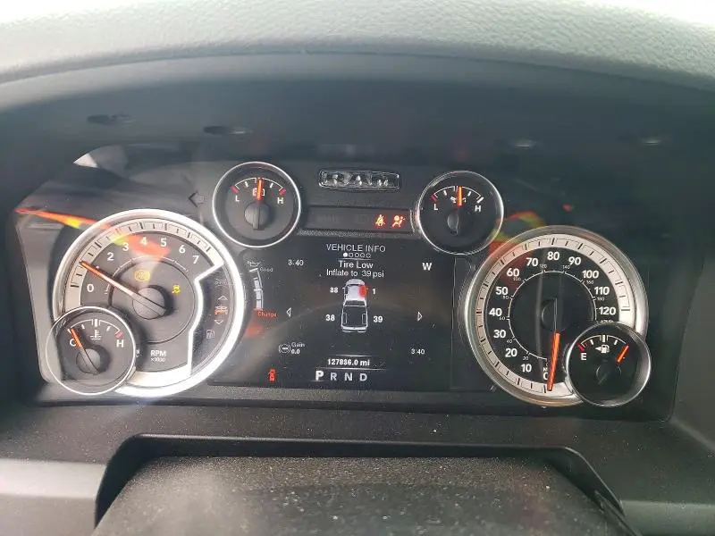 2013 RAM 1500 SLT  