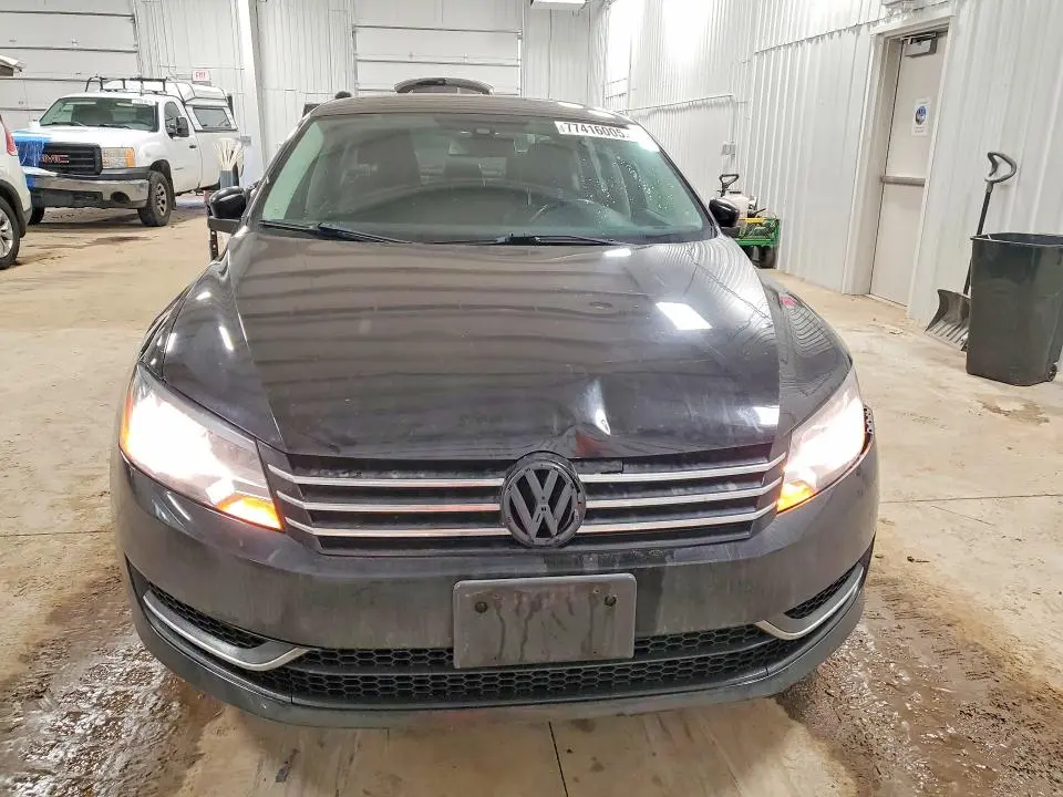 2014 VOLKSWAGEN PASSAT   