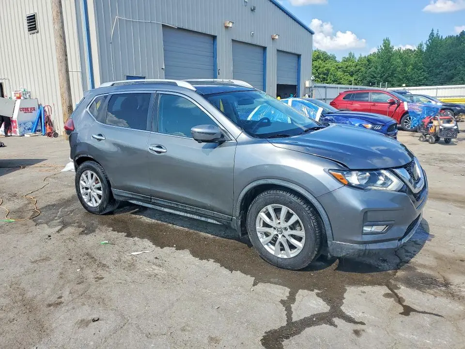 2018 NISSAN ROGUE SV  