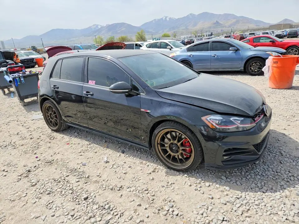2019 VOLKSWAGEN GTI S  