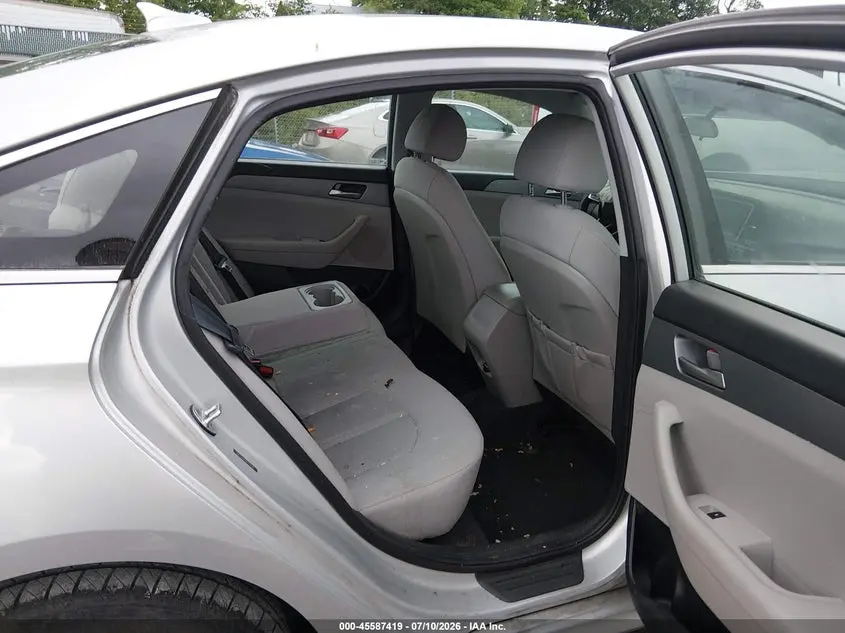 2019 HYUNDAI SONATA SE