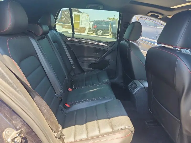 2016 VOLKSWAGEN GTI S/SE  