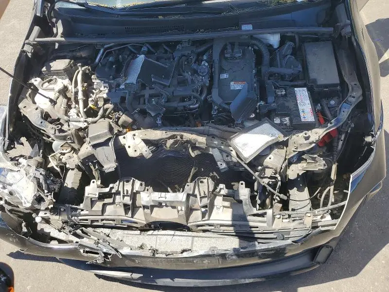2022 TOYOTA PRIUS LE  