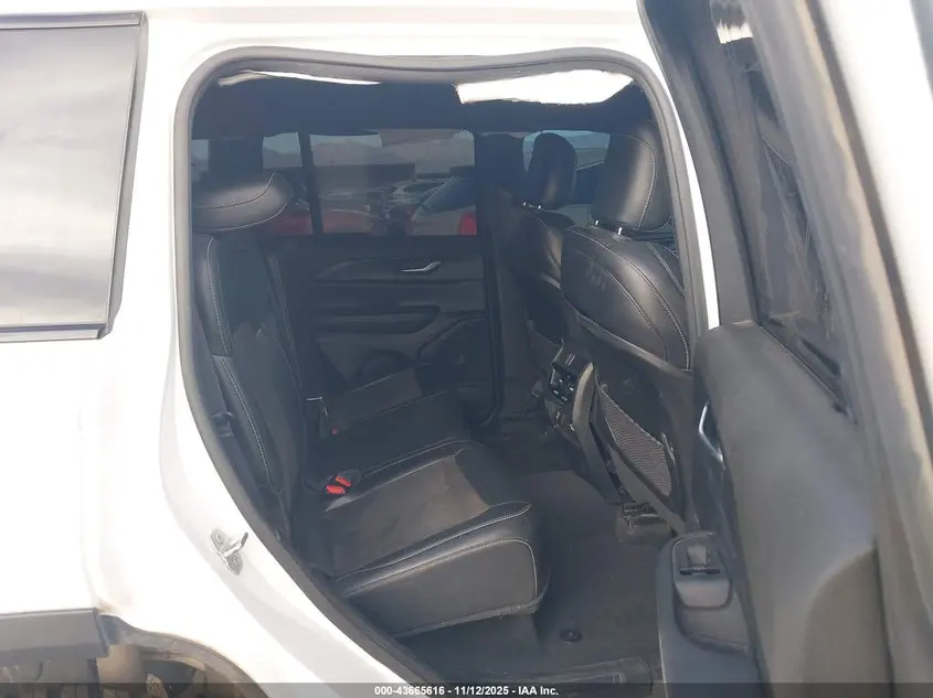 2023 JEEP GRAND CHEROKEE ALTITUDE 4X4