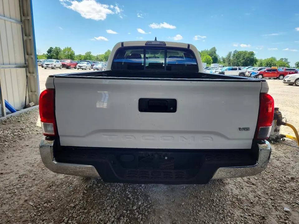 2016 TOYOTA TACOMA   