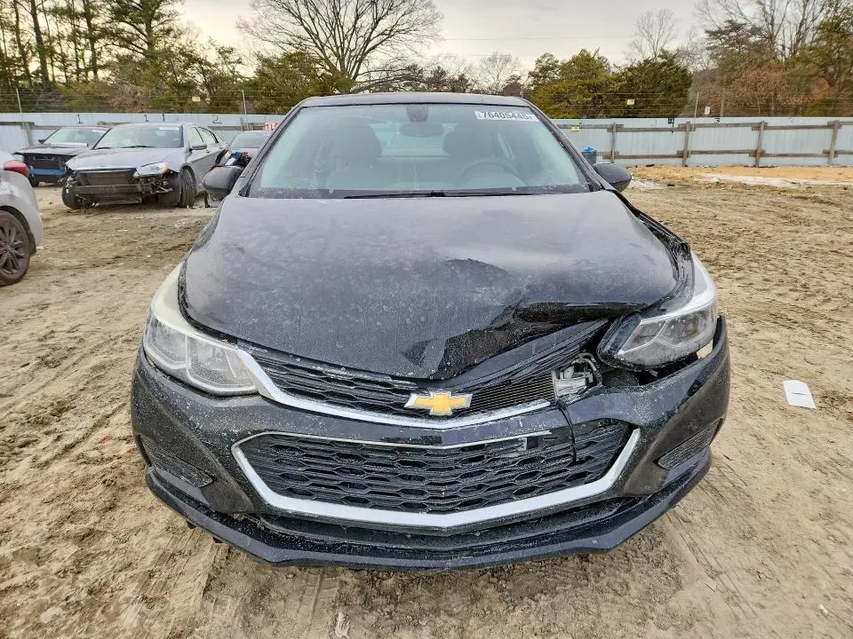 2018 CHEVROLET CRUZE   