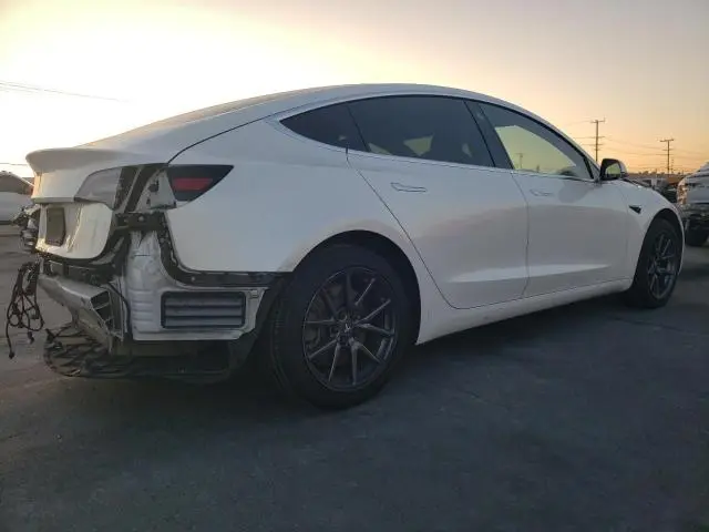 2018 TESLA MODEL 3   