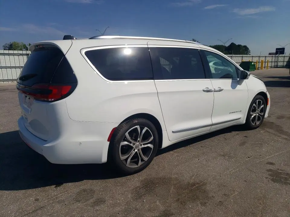 2024 CHRYSLER PACIFICA PINNACLE  