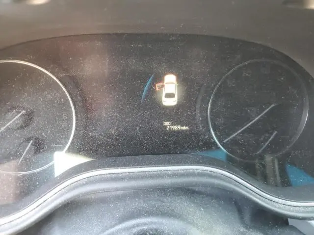 2019 TOYOTA AVALON XLE  