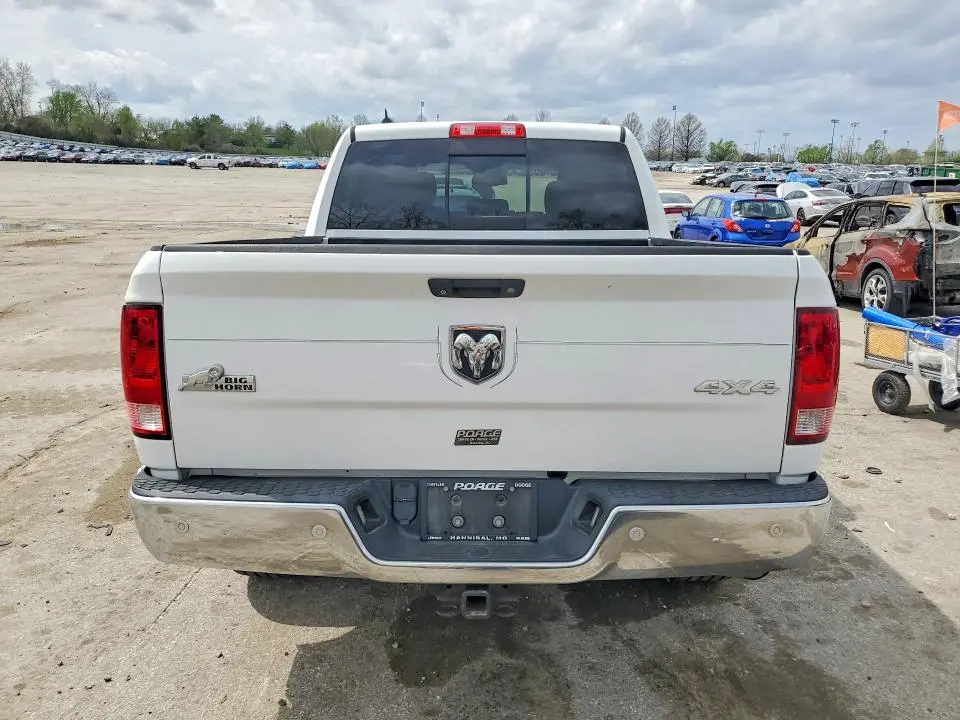 2014 RAM 1500 SLT  