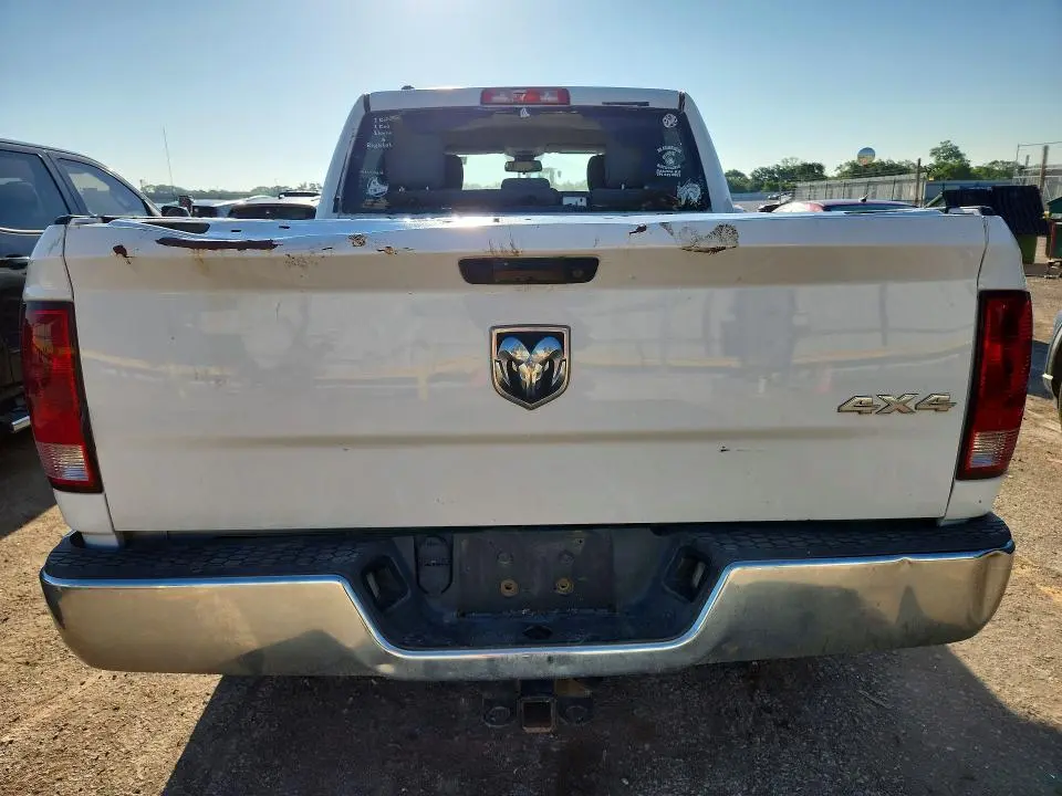 2013 RAM 1500 ST  
