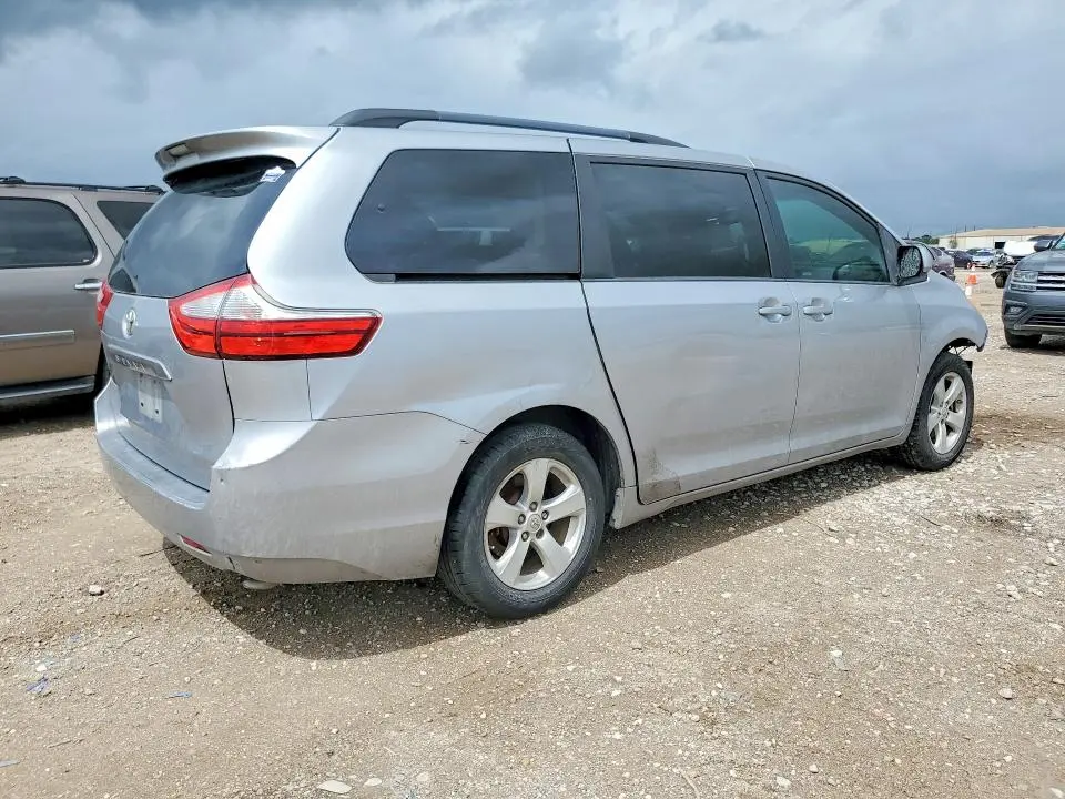 2017 TOYOTA SIENNA LE 8-PASSENGER  