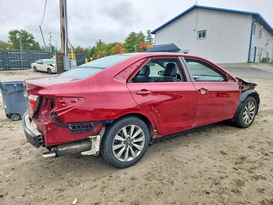 2017 TOYOTA CAMRY XLE  