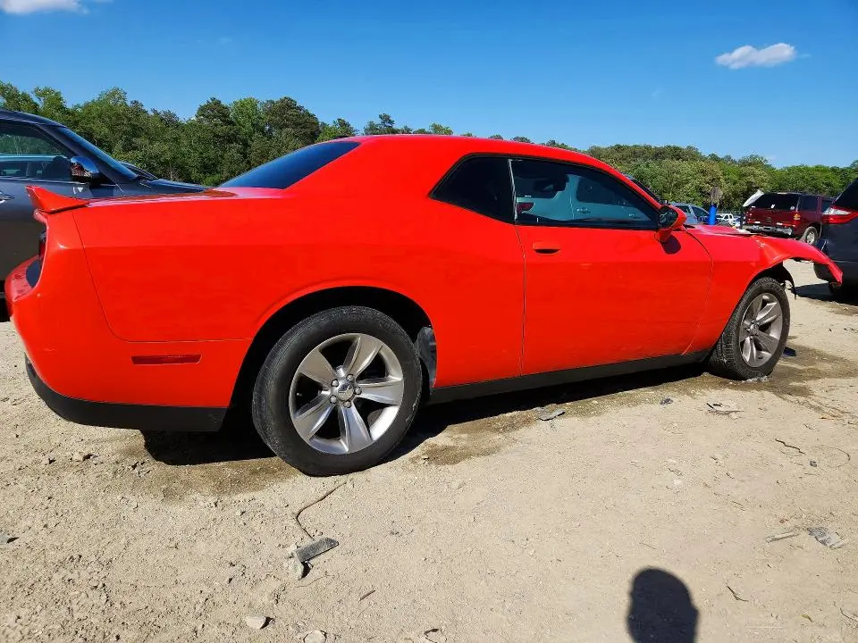 2018 DODGE CHALLENGER SXT  