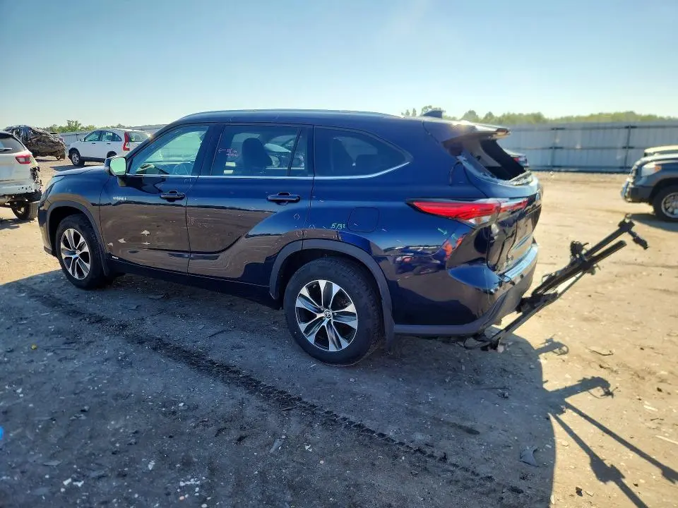 2020 TOYOTA HIGHLANDER HYBRID XLE  