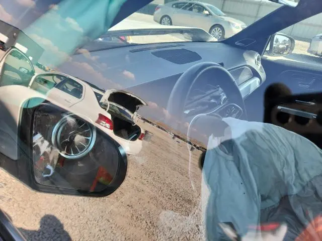 2023 MERCEDES-BENZ GLB 250 4MATIC  