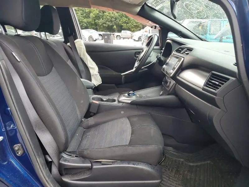 2023 NISSAN LEAF S  
