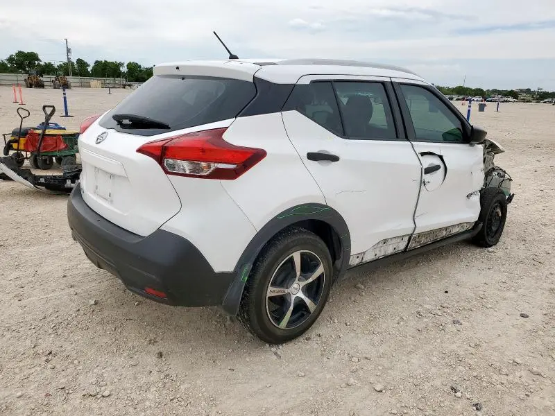 2018 NISSAN KICKS S  