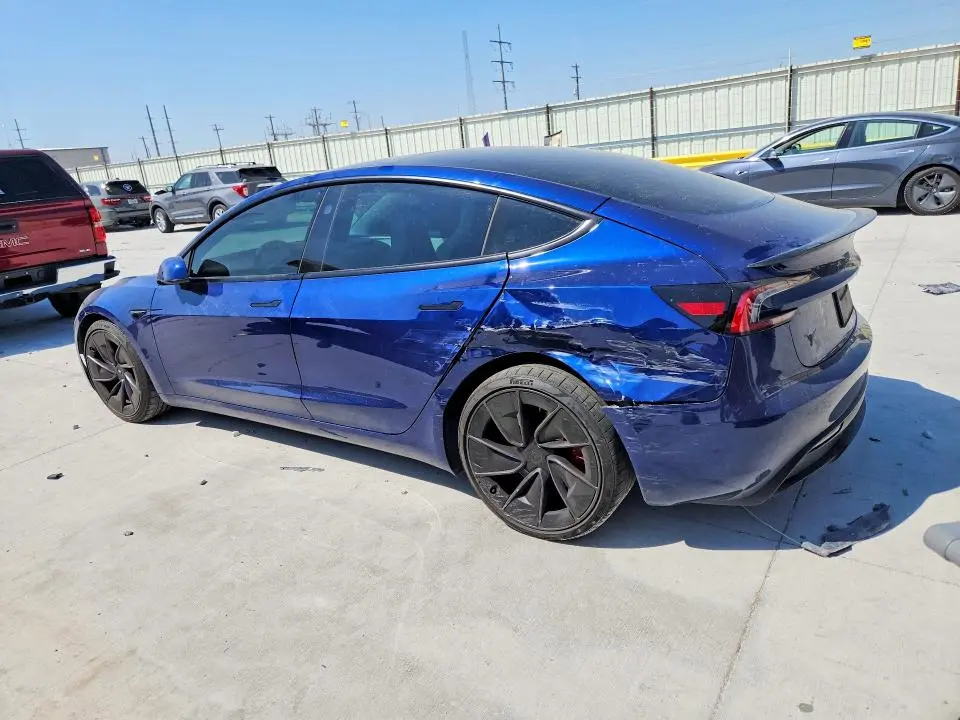 2024 TESLA MODEL 3   
