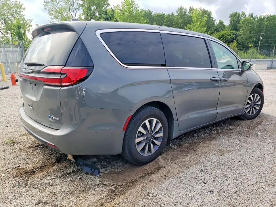 2022 CHRYSLER PACIFICA HYBRID TOURING L  