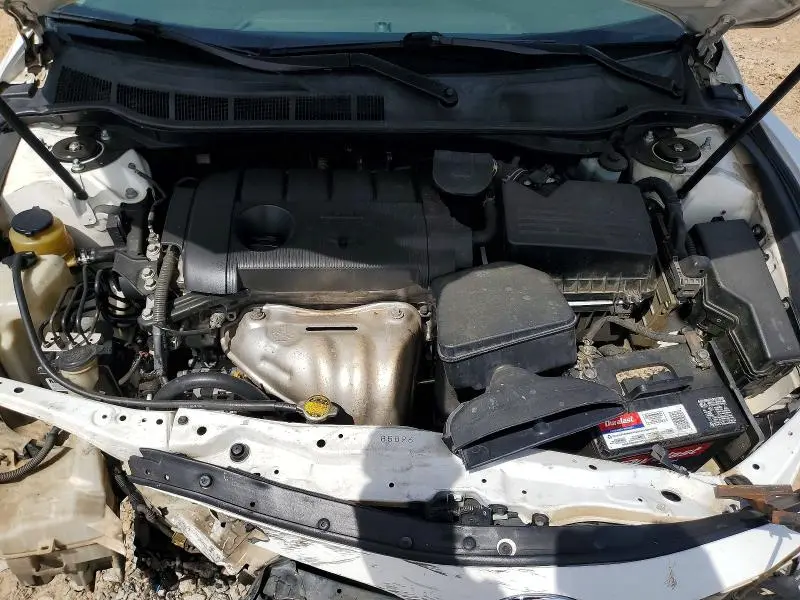 2011 TOYOTA CAMRY LE  